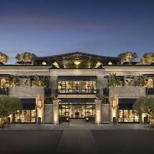 The food has a variety of light fare, not an eternal menu but everything you could need. Rh Reviews Glassdoor