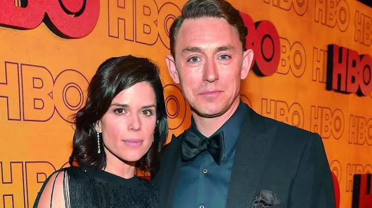 Neve Campbell and JJ Feild adopt a baby boy | Neve Campbell and JJ Feild  adopt a baby boy
