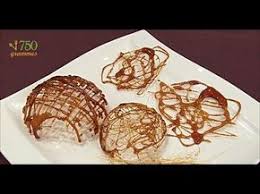 Decors En Caramel Coques Et Cheveux D Ange La Recette 750 Grammes Youtube Decoration Caramel Recette De Coques Deco Caramel