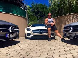 If senator rand paul wants to keep beefing with richard marx, it sure seems like the '80s hitmaker will be right here waiting for him. Kuruc Info Elitelt Maffiozo A Dozsa Uti Amokfuto A Baleset Utan A Frissen Vasarolt Kocsijarol Torolgette A Vert Nem Erdekeltek Aldozatai