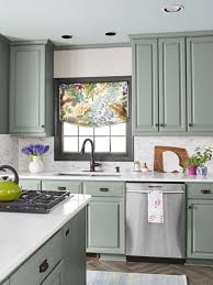 As a contemporary designer, you want to make a dramatic impression while creating innovative solutions to your kitchen design dilemmas. Kitchen Decorating Inspiration From A Colorful Virginia Home Hgtv