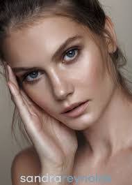 Natasha Davies's Instagram, Twitter & Facebook