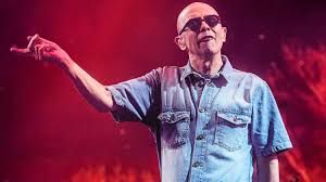 Последние твиты от indio solari (@elindiodice). El Indio Solari Fue Parte De Un Show Virtual Con Los Fundamentalistas Del Aire Acondicionado Real Noticias