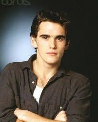 Happy 59th birthday to Matthew Raymond Dillon (born February 18, 1964)  American actor. He has received various accolades, including an Oscar and  Grammy nomination. Dillon made his feature film debut in Over