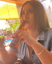 Mi cara cuando no queria tomar, pero el calor me obliga a hacerlo 😡