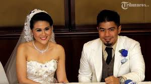 Rumah tangga ibunda bams eks samson, desiree & hotma sitompul dikabarkan diambang perceraian. Wwodswoutf P2m