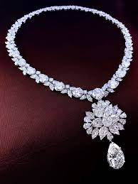 An Elegant Necklace Comprising Of Multi Shape Diamonds Showcasing A Pear Shape Diamond Drop Real Diamond Necklace Diamond Bracelet Design Jewellry Necklace
