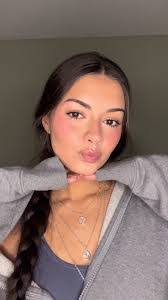 Sabrina Ritter's Instagram, Twitter & Facebook