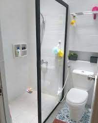 Kamar mandi yang kecil tentu memiliki keterbatasan alat atau desain kamar mandi 2x2 meter 36 kumpulan denah model desain gambar. 7 Inspirasi Desain Kamar Mandi Kecil Ukuran 2x2 Dan 2x1