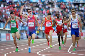 29 april 2012 slog han lars martin kaupangs 36 år gamla norgerekord på 1500 meter. Henrik Ingebrigtsen Store Norske Leksikon