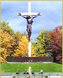 The Cross In The Woods Indian River Mi The Largest Crucifix In The World 31 Feet High Michigan Travel Michigan Adventures Mackinaw City