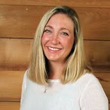 I am very excited to announce that I have accepted a position as a  Marketing Associate at Softstar Shoes!