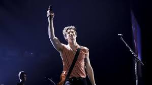 Digetarkan atau digoyagkan dengan tangan. Bius Pesona Pangeran Pop Shawn Mendes Di Jakarta