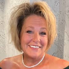 Carla Geiger's Instagram, Twitter & Facebook