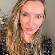 Anna Conte's Instagram, Twitter & Facebook