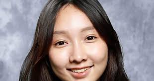 A Khoa female won an American scholarship with the dream of contributing to  the community