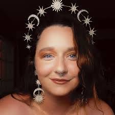 Niamh Gordon's Instagram, Twitter & Facebook