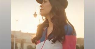 هاجر أحمد جاد ممثلة مصرية، بدأت مشوارها الفني في عام 2013، بمسلسل ألف سلامة. Ù‡Ø§Ø¬Ø± Ø£Ø­Ù…Ø¯ ØªØ¨Ù‡Ø± Ù…ØªØ§Ø¨Ø¹ÙŠÙ‡Ø§ Ø¨Ø¥Ø·Ù„Ø§Ù„Ø© ÙƒØ§Ø¬ÙˆÙ„ Ø£Ù†ÙŠÙ‚Ø© Ø´Ø§Ù‡Ø¯ Ø³ÙˆØ´ÙŠØ§Ù„ Ø£Ø®Ø¨Ø§Ø± Ø§Ù„ÙÙ† ÙˆØ§Ù„Ù…Ø¬ØªÙ…Ø¹