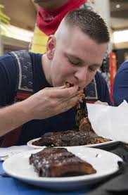 RIB MEET: LJ police, firefighters go bone to bone in benefit