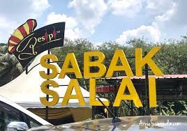 Kalau korang nak tahu, daging salai masak lemak cili api, memang terkenal di negeri sembilan, boleh dikatakan antara menu traditional negeri sembilan yang paling popular. Daging Salai Masak Lemak Cili Api Sedap Di Sabak Salai Negeri Sembilan
