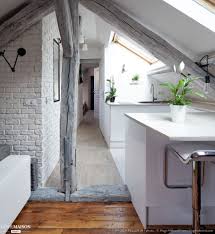 Renovation D Un Appart Sous Combles Sous Les Toits Appartement Au Grenier Remodelage Petite Cuisine