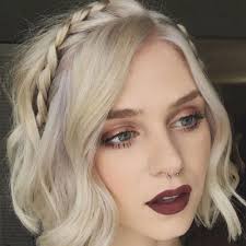 This gives you a simple yet elegant look. 45 Cute Easy Updos For Short Hair 2021 Guide