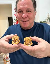 Good morning friends! Who loves these? A pretzel, a roll, a pecan half