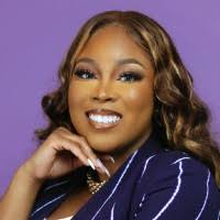 700+ "Thalía" profiles