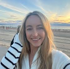 Michelle Kasper's Instagram, Twitter & Facebook