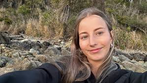 Donate to Amelia's journey