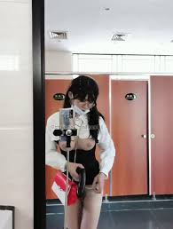 See Aicao01 participate in explicit outdoor acts