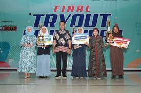 Tahap pertama try out mengerjakan 100 soal ujicoba un di halaman koran radar malang tanggal 1 maret 2018 diikuti oleh seluruh siswa smp dan mts. Siswa Se Malang Raya Ikuti Final Try Out Kejujuran 2020 Di Unikama Universitas Pgri Kanjuruhan Malang