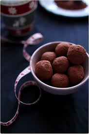 Truffes A L Amaretto Chefnini Recette Dessert Faire Fondre Du Chocolat Cuisine Et Boissons