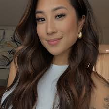 Kim Valerio's Instagram, Twitter & Facebook