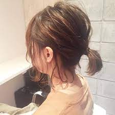 いいね 212件 コメント4件 mizuho kuronitaさん kuro0084 のinstagramアカウント ルーズでシンプルなひとつ結びが最近すきです ひとつ結び 福岡美容室 天神美容室 short hair ponytail hair arrange easy chignon