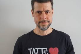 Estive no inferno e precisei decidir se queria voltar a viver. É preciso  sobreviver à morte"