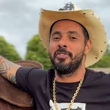 Morre João Carreiro, cantor sertanejo, aos 41 anos