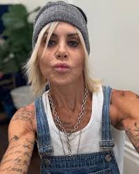 HAPPY SUNDAY !!!! Good things are happening . Remember and believe that the  Universe has your back . Feeling very IN the moment and having so much  gratitude . 🙏🏻🙏🏻❤️ #lifeisgood #thislifeiscrazy #