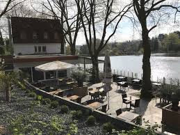 Wenn ihnen der sinn nach ein bisschen bewegung steht bieten wir ihnen kostenlos die nutzung (nach verfügbarkeit) unserer fahrräder und ruderboote, um den weissensee aus einem anderen blickwinkel zu erkunden. Restaurant Haus Am See Aachen Deutschland Restaurant Hotel Check