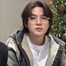 yoongi's face when she told him she debuted