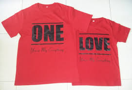 Aplikasi desain baju pertama akan kita bahas adalah ingubo. Contoh Desain Kaos Couple Keluarga King Queen Lihat Di Sini Simplivi