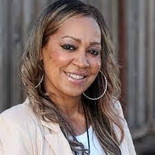 Deena Beal's Instagram, Twitter & Facebook