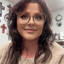 Joyce Lerch's Instagram, Twitter & Facebook