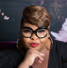 Kim Pinckney's Instagram, Twitter & Facebook