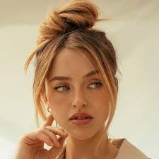 Acconciature estive · acconciature per il matrimonio. Acconciature Capelli Semplici Pettinature In 5 Minuti Amica