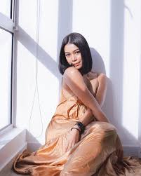 Petaling jaya, march 19 — actress and fitness influencer sharifah sakinah dropped a bombshell yesterday, revealing she has plans to leave malaysia because her mental health. Jaga Nama Baik Keturunan Muat Naik Foto Berkemban Netizen Harap Sharifah Sakinah Terima Teguran Hot Fm