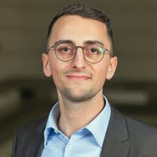 Mitarbeitende von Münchner Volkshochschule