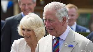 Prince charles visits hospital staffers who cared for his father prince philip before his death. Prince Charles Zeigt Personliches Im Buckingham Palace Kultur Dw 21 07 2018