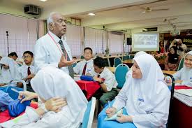 Teach for malaysia 2012 fellows ranjeetha sivajanam and tan kai lee give us a sneak peek of their classrooms at smk jalan reko in kajang, selangor. Gratitude To Generations Of Teachers
