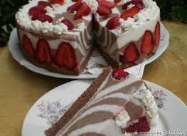 Składniki a, czy można zrobić z mrożonymi truskawkami?? Lekkie Ciasto Z Mrozonymi Truskawkami Przepisy Jak Zrobic Smaker Pl